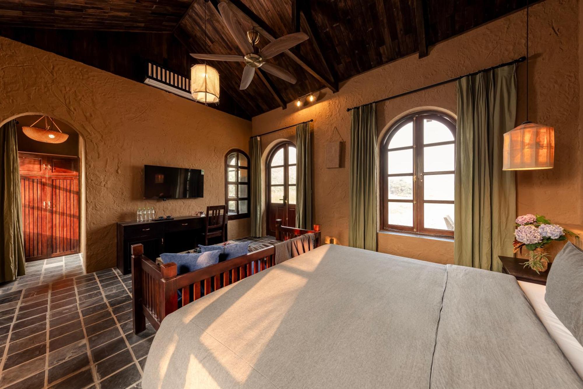 Отель Chay Mountain Retreat Ниньбинь Экстерьер фото
