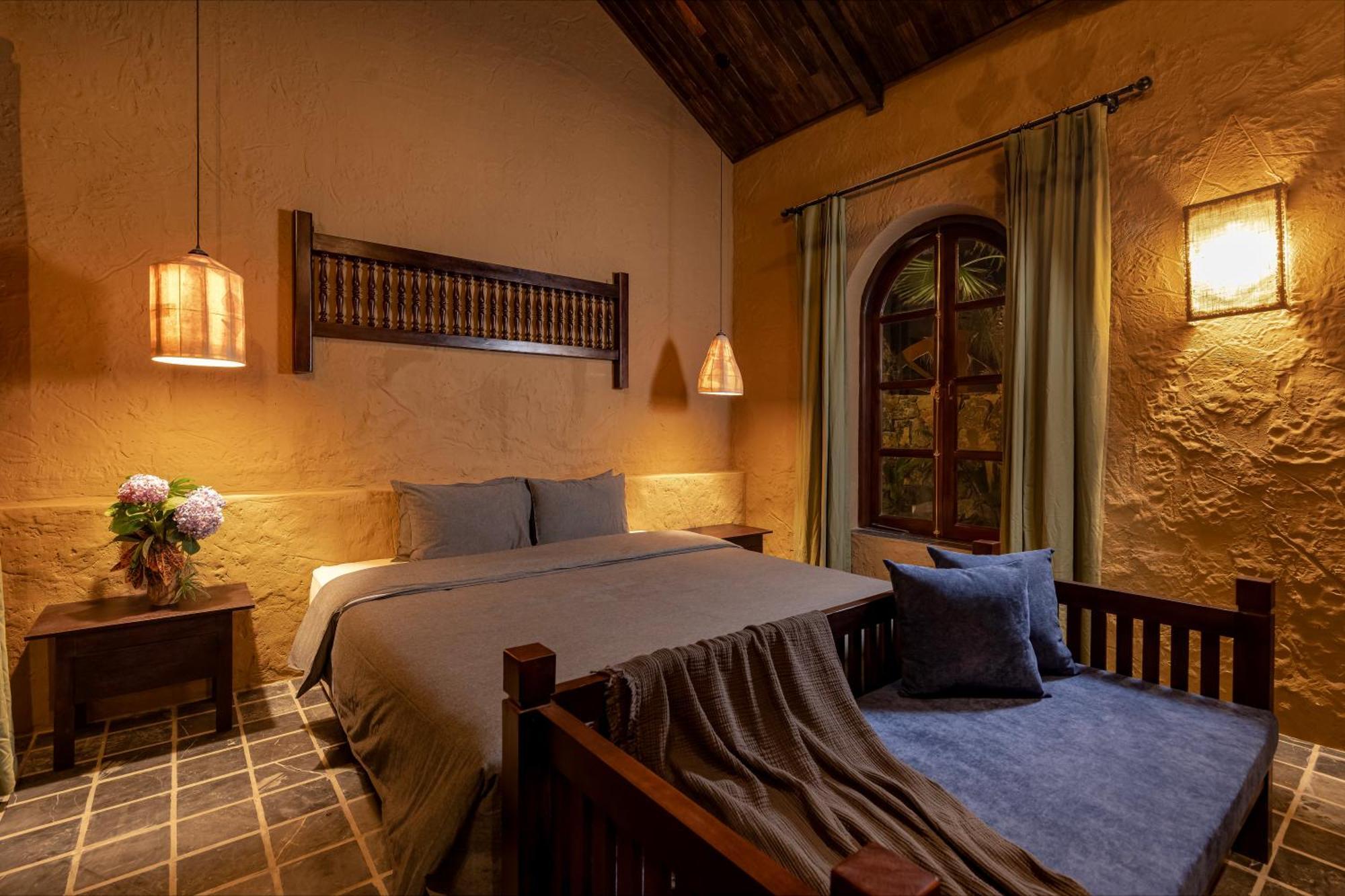 Отель Chay Mountain Retreat Ниньбинь Экстерьер фото